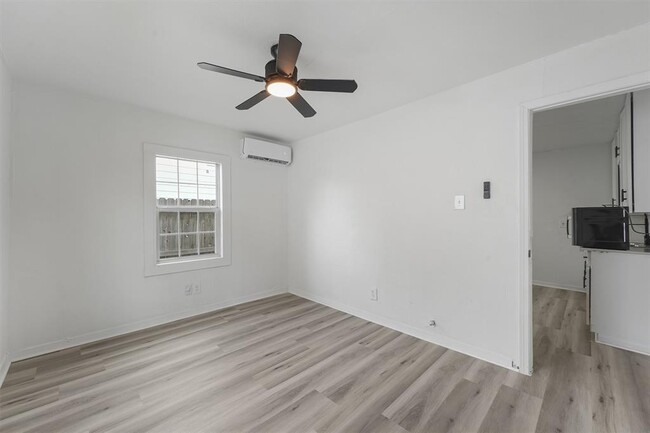 Building Photo - 8516 Spaulding St