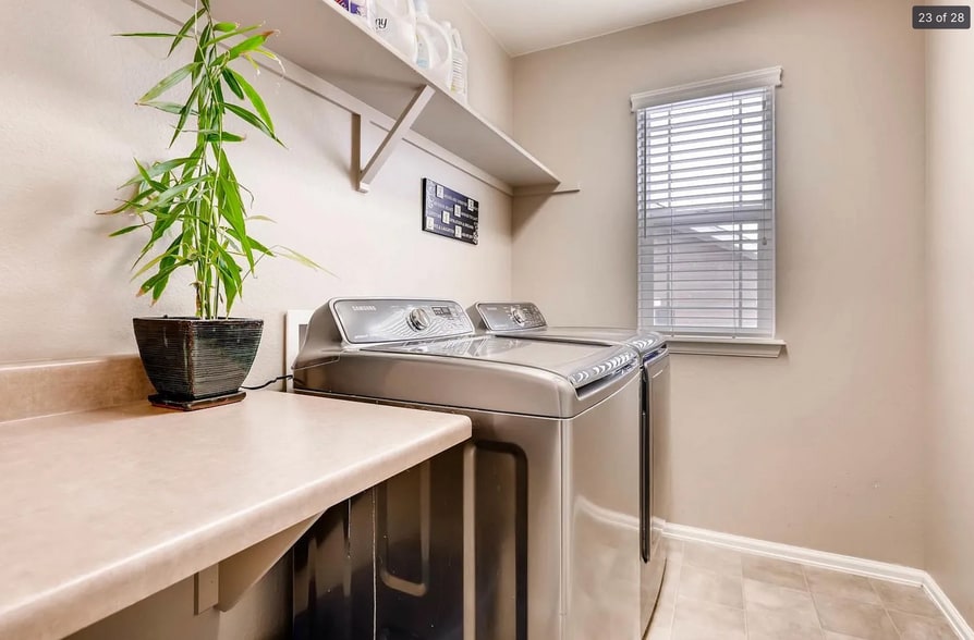 Building Photo - 12932 Norway Maple St