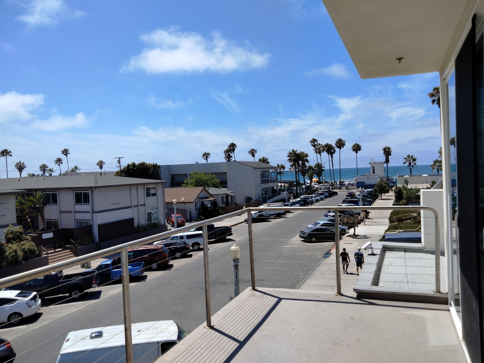 Building Photo - 5040 Santa Monica Ave