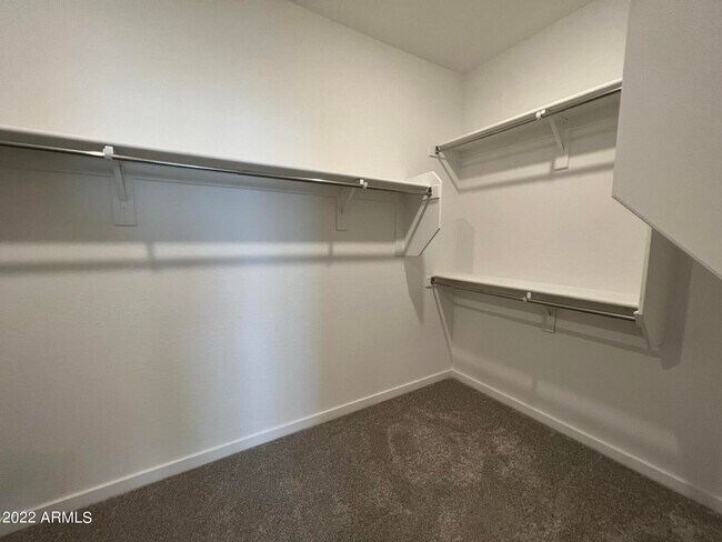 Building Photo - 746 E Doral Ave