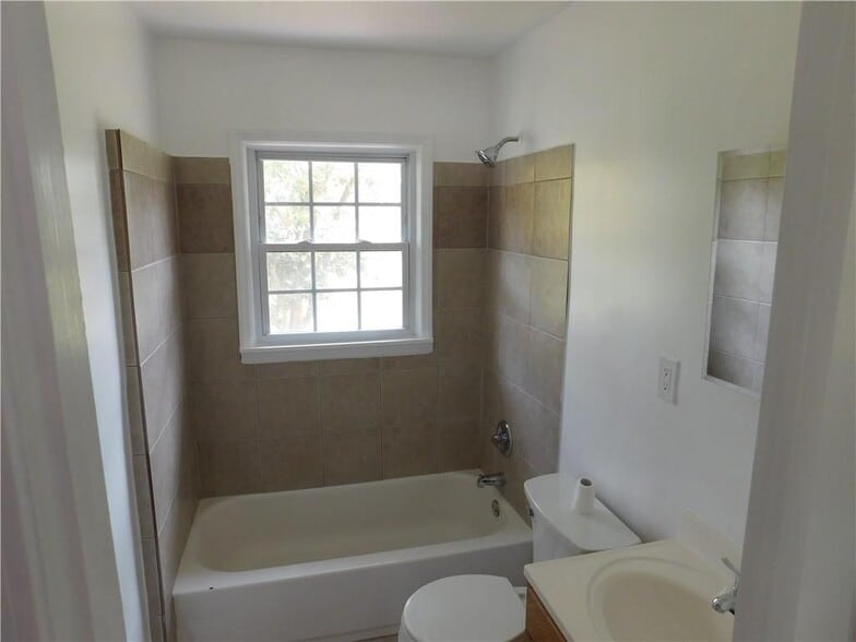 Building Photo - 2174 Whites Mill Rd