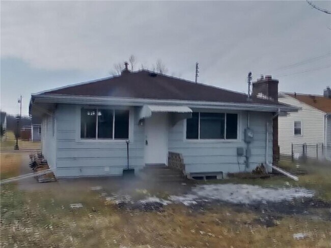 Building Photo - 1633 Sherwood Ave