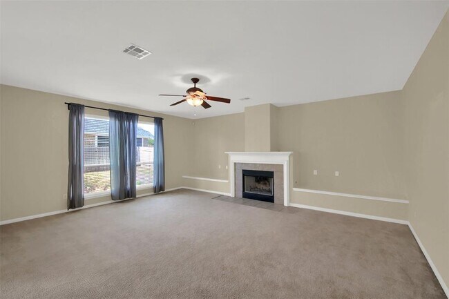 Building Photo - 3206 Luminoso Ln E