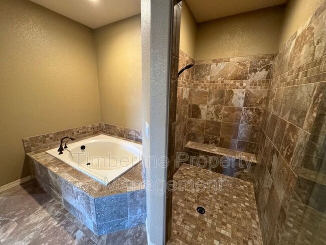 Building Photo - 13952 Paradise Villas Grove