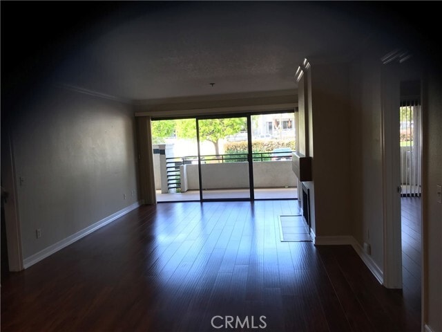 Building Photo - 220 Nice Ln