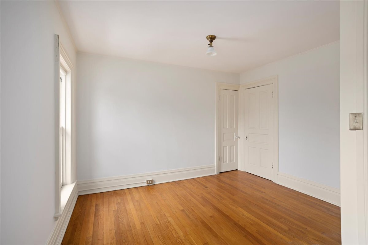 Building Photo - 246 Prospect Ave NE