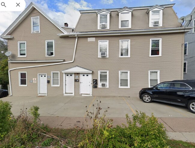 Building Photo - 54-56 Village St