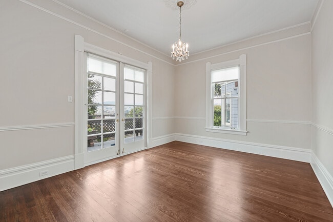 Building Photo - 2109 Bush St