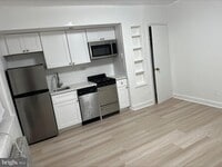 Building Photo - 1934 Waverly St