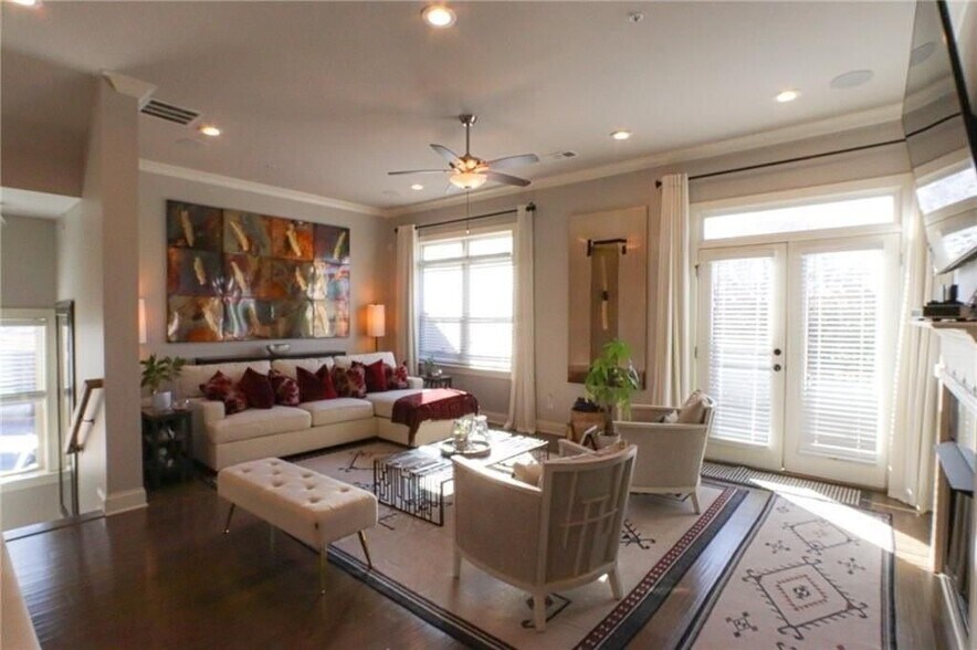 Building Photo - 1280 Stone Castle Cir