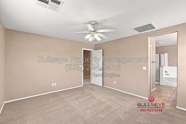 Building Photo - 3289 E Ivanhoe St