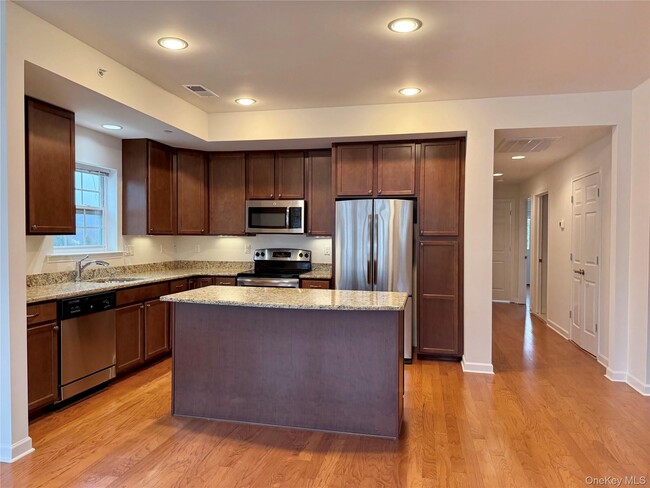 Building Photo - 808 Egrets Lndg