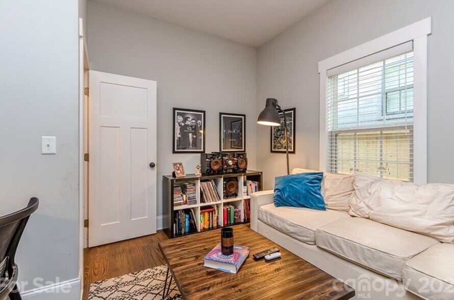 Building Photo - 1832 Pegram St