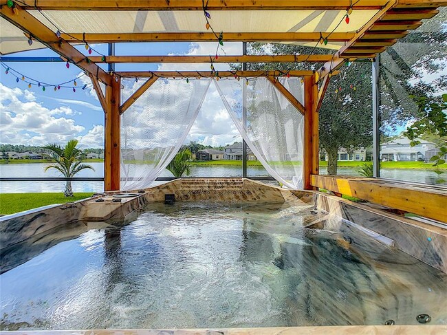 Building Photo - 10767 Willow Ridge Loop