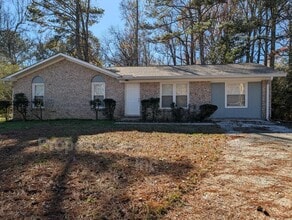 Building Photo - 525 Cedar Wood Ct SW