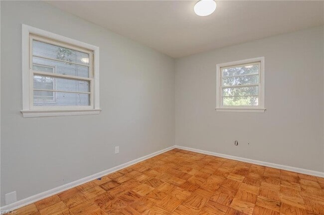 Building Photo - 9333 Chelsea Ave