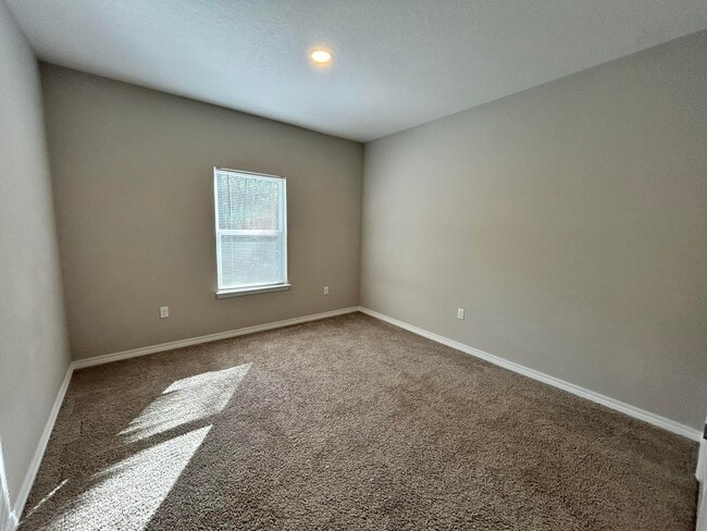 Building Photo - 6737 Sarah Ann Way