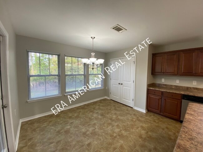 Building Photo - 2024 Bright Water Dr