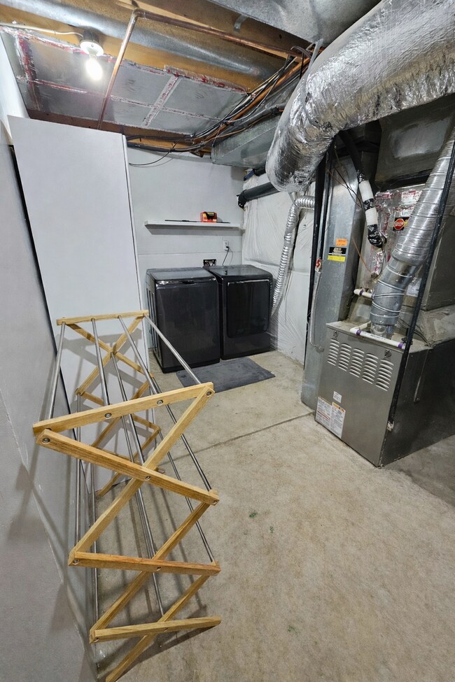 Building Photo - 8207 Monterey Way