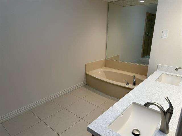 Building Photo - 2033 Espinosa Dr