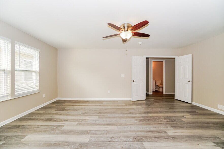Building Photo - 4877 Grimm Dr