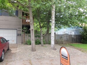 Building Photo - 145 - Division St. Duplex