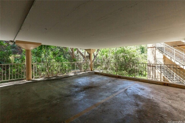 Building Photo - 95-227-227 Waikalani Dr