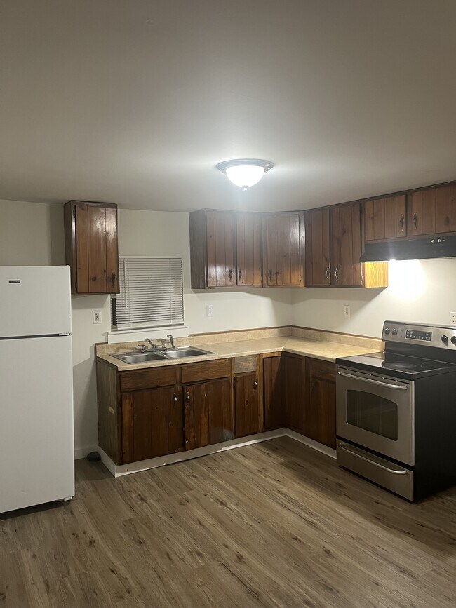 Building Photo - 163 Drexel Ave