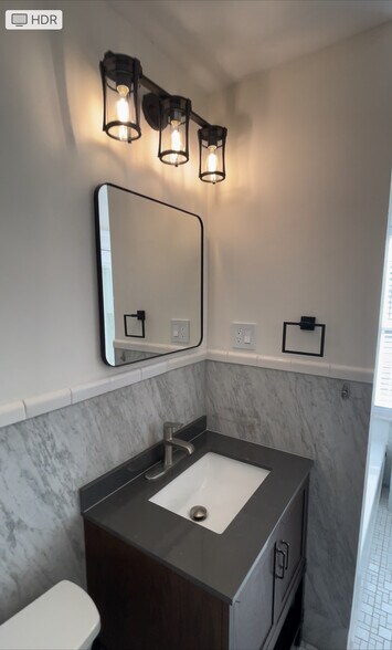 Building Photo - 43 Arthur St