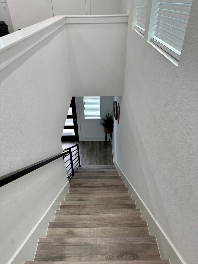 Building Photo - 6642 Del Rio St