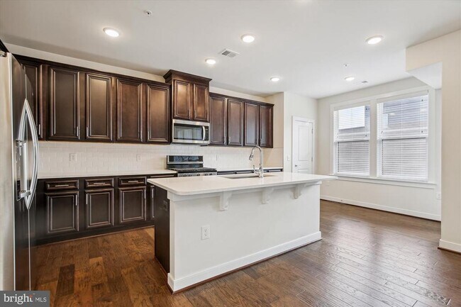 Building Photo - 13411 Launders St