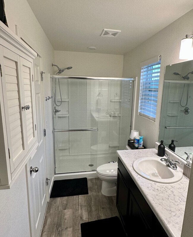 Building Photo - GORGEOUS HOME IN HIGHLY DESIRABLE BANNING LEWIS RANCH - Security Deposit Waiver Available