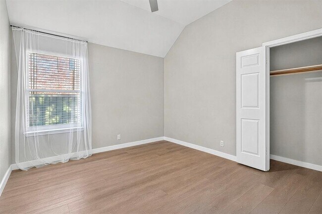 Building Photo - 8248 Montoya Cir