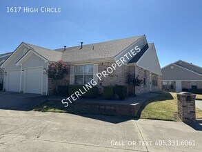 Building Photo - 1617 High Cir
