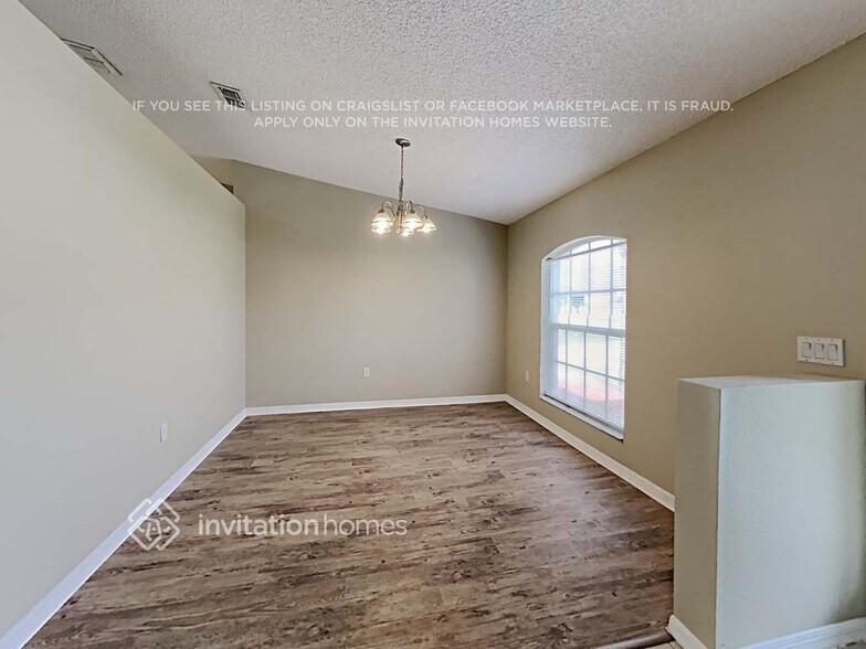 Building Photo - 2000 Montecito Ave