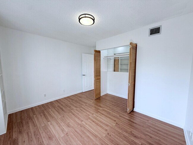 Building Photo - 603 Sea Pine Way