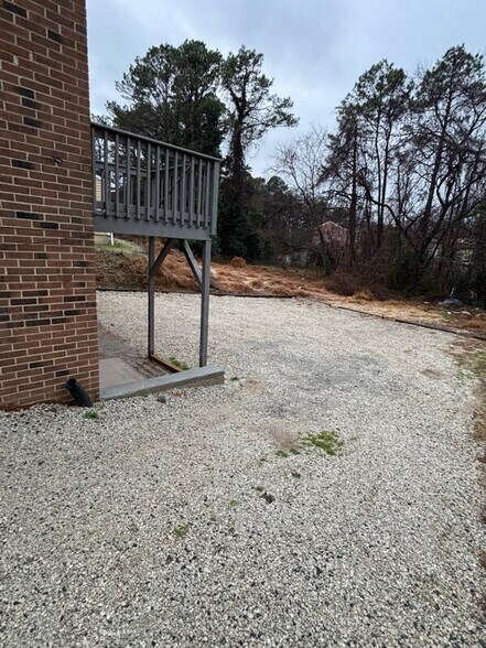 Building Photo - Room in Duplex on Middle St