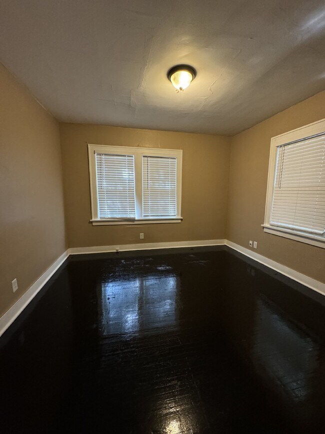 Building Photo - Updated 3 bedroom, 1 bathroom house with washer/dryer hookups Hurry! Limited-Time Special: NO APP...