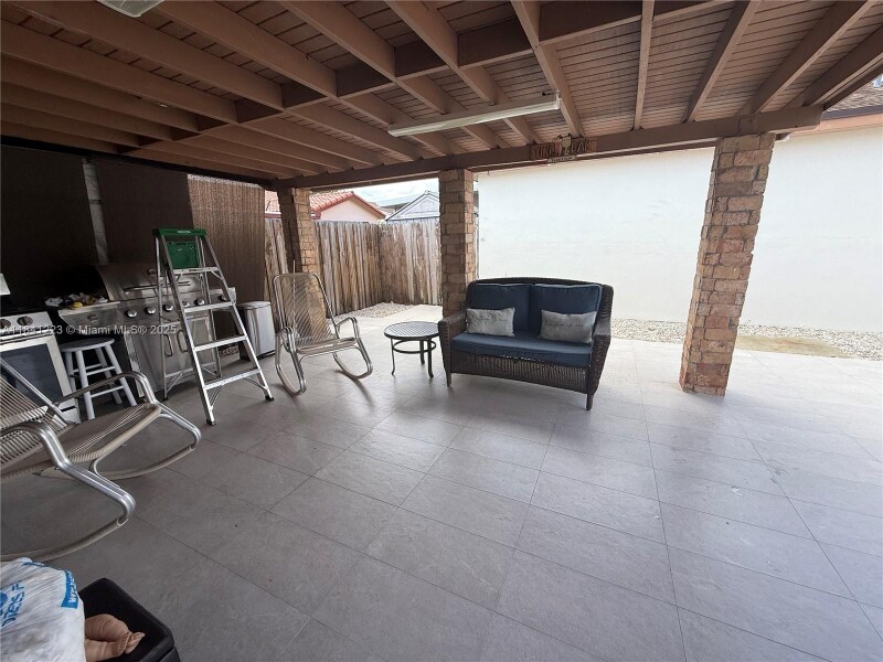 Building Photo - 13770 SW 17th Terrace