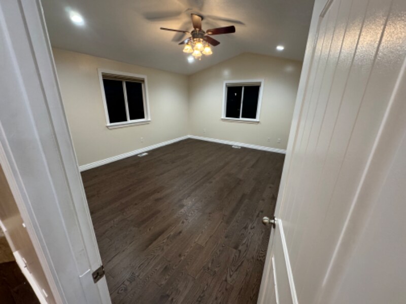 Building Photo - 656 S 1050 W