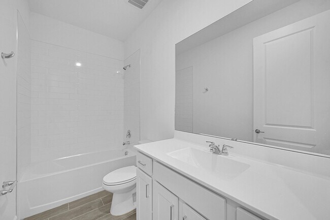 Building Photo - 3581 Angler Dr