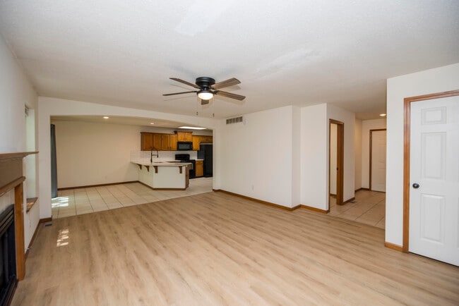 Building Photo - 3600 Berkshire