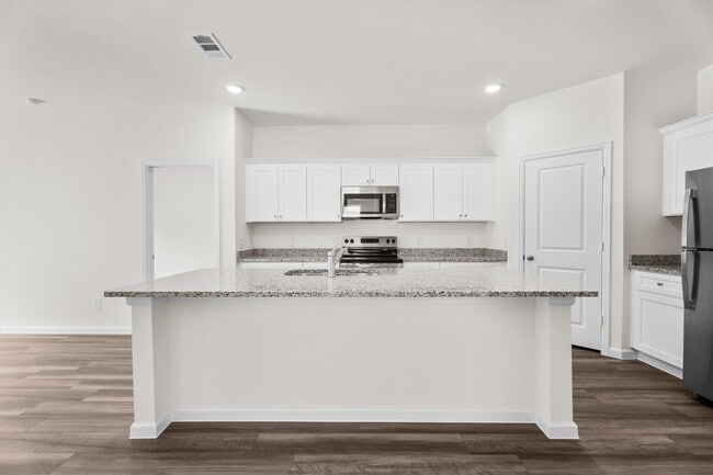 Building Photo - 31139 Gayle Prairie Oaks St