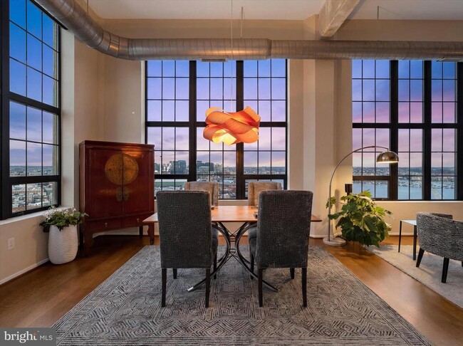 Building Photo - 1200 Steuart St