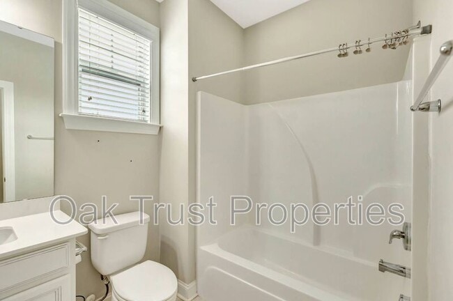 Building Photo - 4120 Rigsby Ln