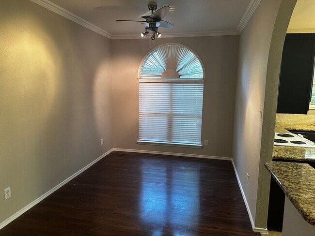 Building Photo - Amazing home in Farmington Estates!