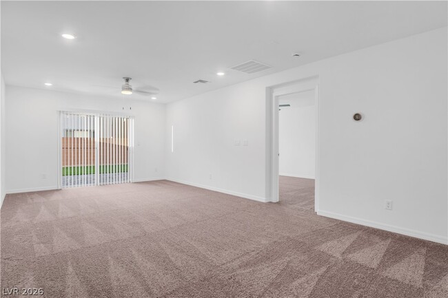 Building Photo - 5772 Avondale Rise Wy