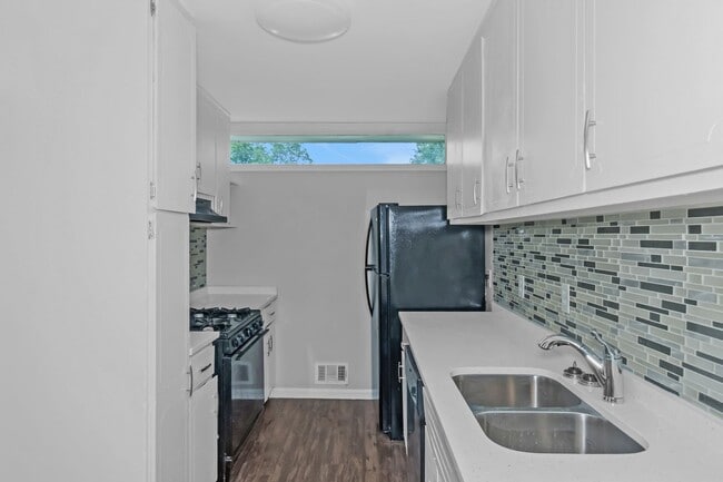 Building Photo - Don’t Miss Out! Look, Lease, and Live Specials EXTENDED to February 14th!