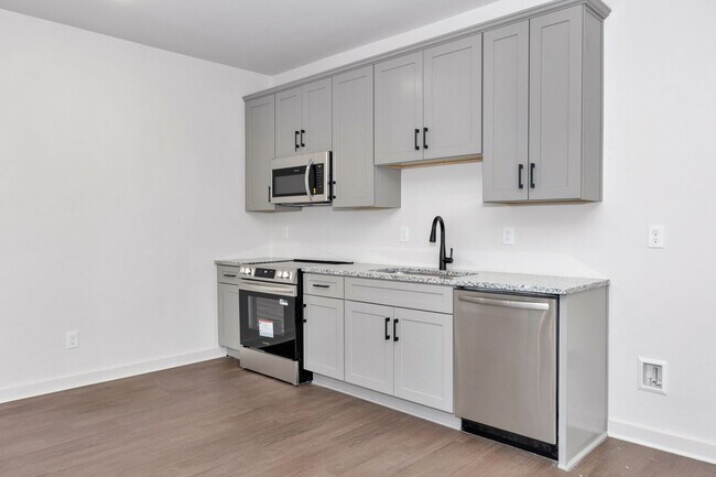 Building Photo - 2506 Freeman Rd SW