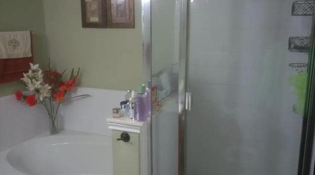 Building Photo - 8032 Brook Ridge Dr